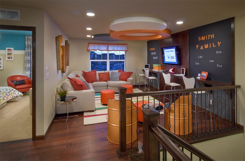 Σαλόνι και γραφείο ταυτόχρονα