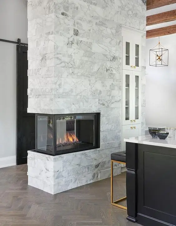 https://www.interiordecor.gr/wp-content/uploads/2022/11/tzakia-diplis-opseos-21.webp