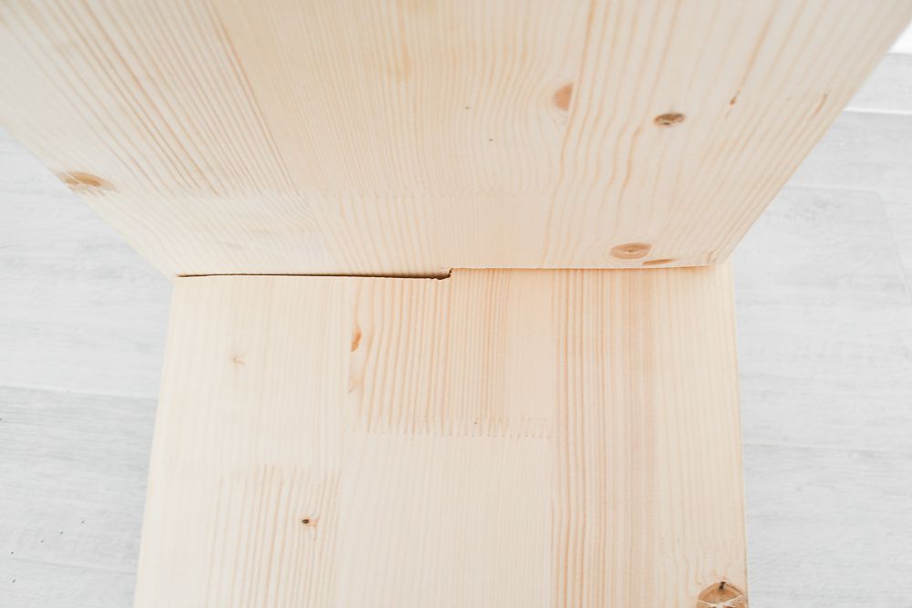 κατασκευή ξύλινης θήκης περιοδικών (DIY) σε σχήμα Χ