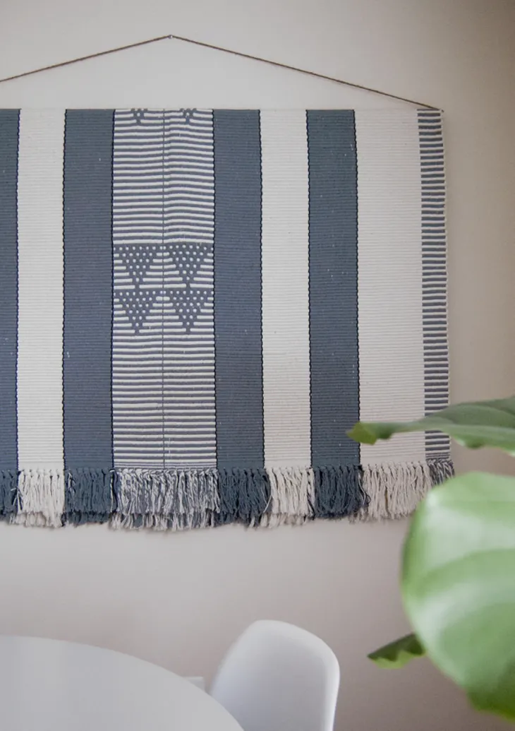 Διακόσμηση τοίχου με χαλιά