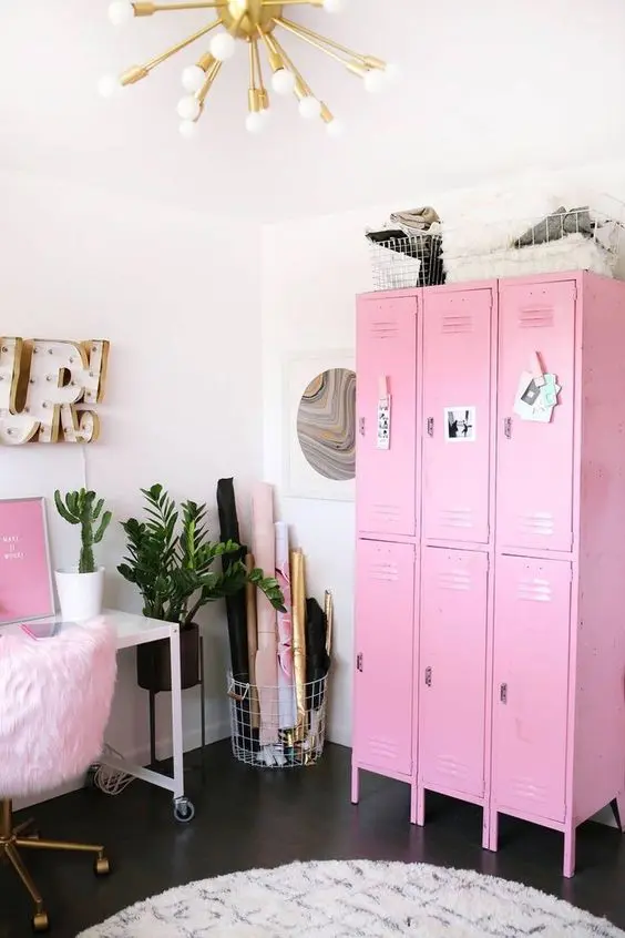 Διακόσμηση με μεταλλική ντουλάπα (locker)