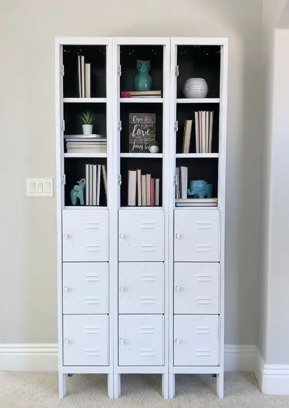 Locker στο σπίτι