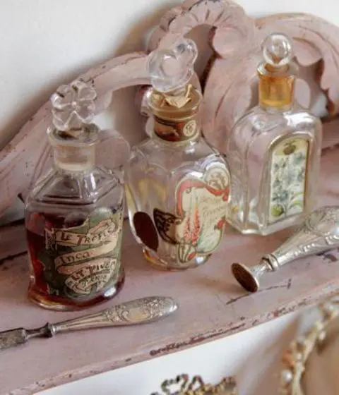 decoupage se γυάλινα μπουκάλια 