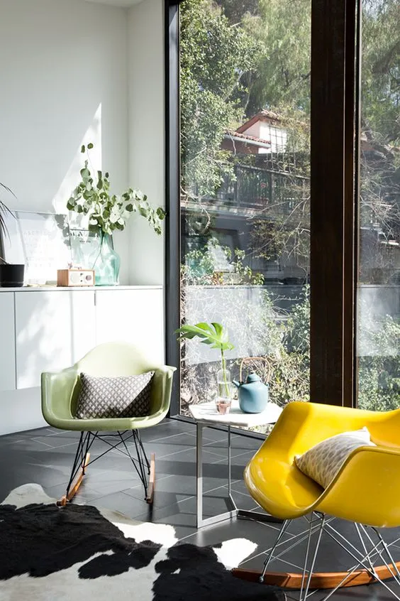 κουνιστές καρέκλες Eames