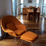 δερμάτινη καρέκλα με Οθωμανικό Υποπόδιο